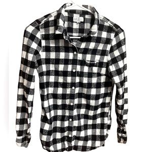 GAP fitted boyfriend shirt Buffalo plaid flannel